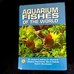 AQUARIUM FISHES OF THE WORLD 1019 pages colorful photos